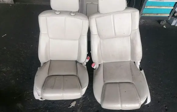 Jeep Commander Seat set 240KW