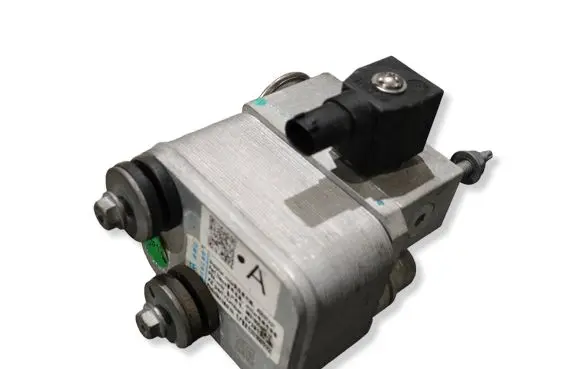 Peugeot 208 II Air conditioning (A/C) expansion valve 9831600480 EV29133800