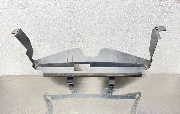 Opel Mokka Radiator trim 95081748