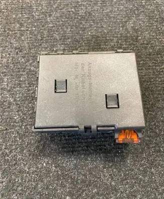 Mercedes-Benz SL R230 Fuse module A2305450101