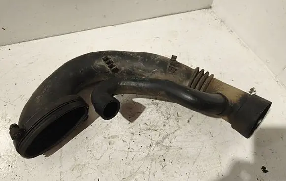 BMW X5 E53 Air intake duct part 7786777 10856710