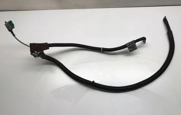 Audi A4 S4 B6 8E 8H Positive cable (battery)