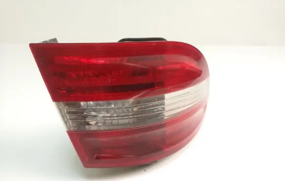 Mercedes-Benz B W245 Rear/tail lights A1698202164
