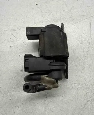 Audi A6 S6 C7 4G Engine mount vacuum valve 059145245B