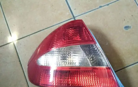 Toyota Prius (XW10) Rear/tail lights