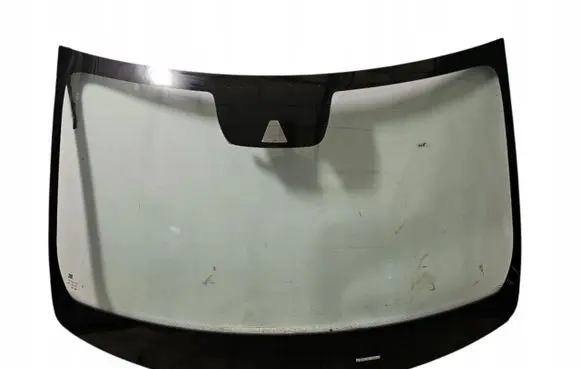 Volvo XC90 Front windscreen/windshield window 