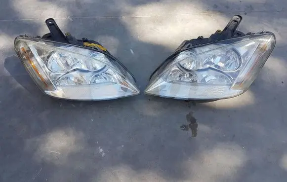 Ford Focus C-MAX Headlight/headlamp