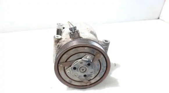 Renault Megane II Air conditioning (A/C) compressor (pump)