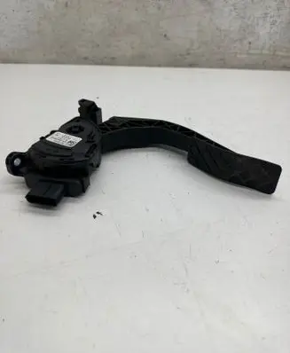 Audi A7 S7 4G Accelerator throttle pedal 8K1723523 18022011 6PV00950501