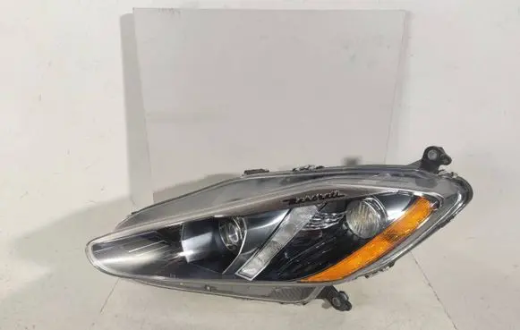 Maserati GranTurismo Headlight/headlamp