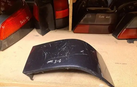 Saab 9-5 Rear/tail light trim molding 4593463