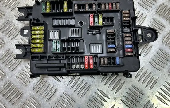 BMW 1 F20 F21 Fuse module 9261111 61149261111 19178000001