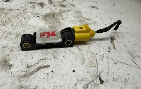 Audi A6 S6 C5 4B Airbag deployment crash/impact sensor 4B0959643E 300077211103