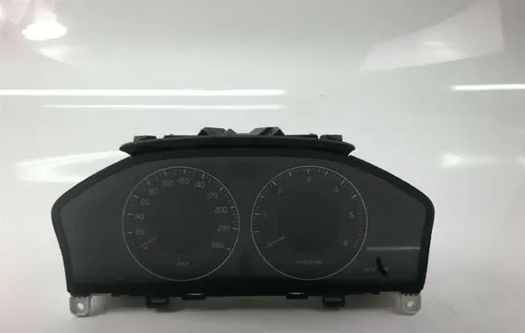 Volvo V70 Speedometer (instrument cluster) 31270899AA K4065