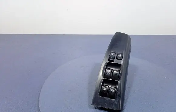 KIA Sportage Electric window control switch 483490-1110