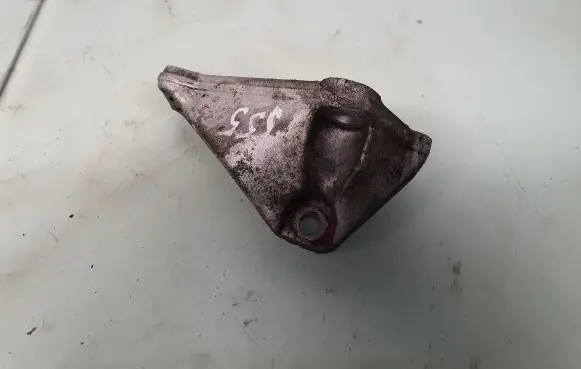 BMW 3 E90 E91 Fuel pump bracket 7804376 13517804376