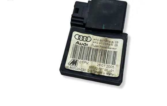 Audi A6 S6 C6 4F Clutch pedal sensor 4F0907658A