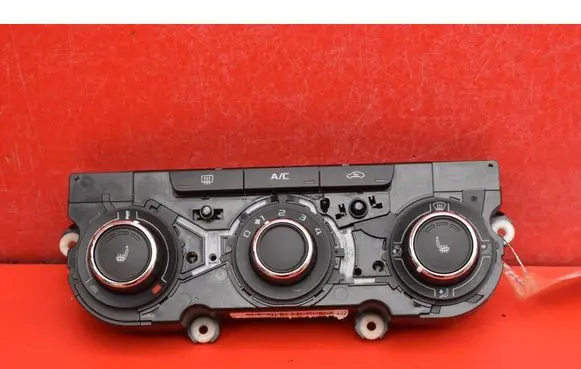 Skoda Yeti (5L) Climate control unit 3T0820047AM