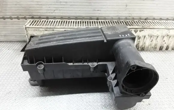 Seat Toledo III (5P) Air filter box 1K0129607R
