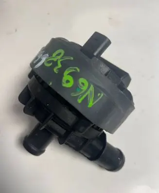 Skoda Enyaq iV Electric auxiliary coolant/water pump 1EA965567K