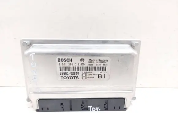 Toyota Corolla E120 E130 Engine control unit/module 8966102B10 0261208518 1039S05527