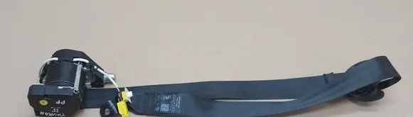 Volkswagen Touran II Front seatbelt 