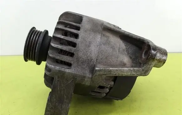 Fiat Panda II Generator/alternator 51700675