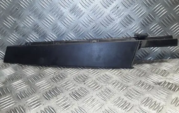 BMW 1 F20 F21 Front door glass trim molding 16081010 51337340626 51337276962