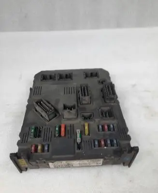 Citroen C3 Fuse module 9650585880