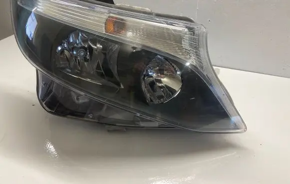 Mercedes-Benz Vito Viano W447 Headlight/headlamp A4479065900 00001526 1EL01128408