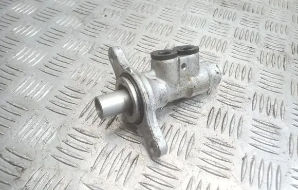 Citroen C4 Cactus Master brake cylinder