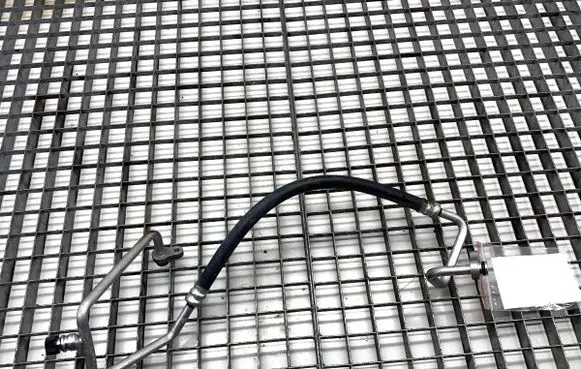 Suzuki Swift IV Air conditioning (A/C) pipe/hose 