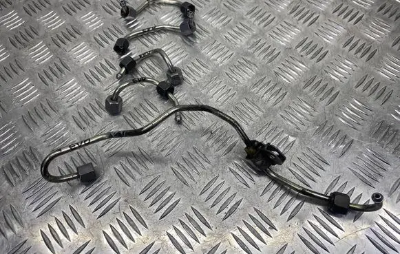 Land Rover Evoque I Fuel injector supply line/pipe PRZEWODYWTRYSKEV