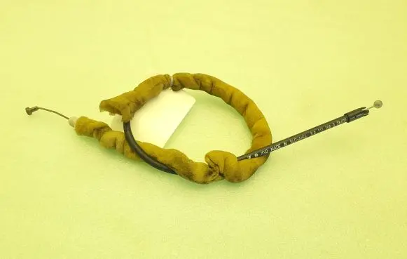 Volkswagen Touareg I Hand brake release cable 7L0712306D