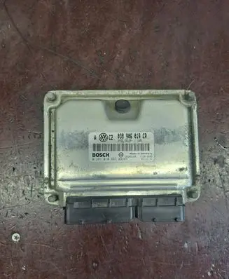 Volkswagen Golf IV Engine control unit/module 038906019CR 28SA5399 0281010663