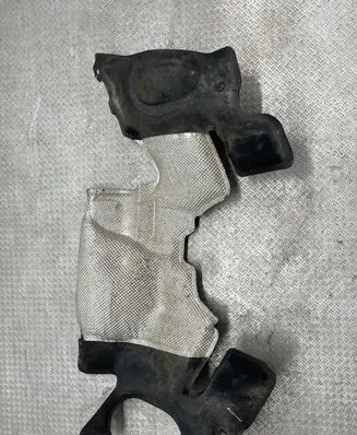 Other engine bay part