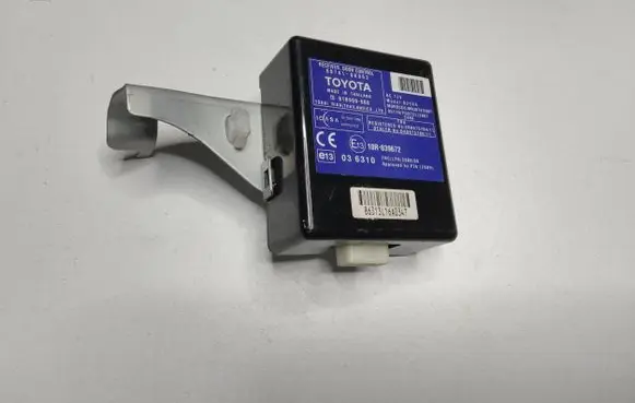 Toyota Hilux (AN10, AN20, AN30) Door central lock control unit/module 897410K062 61B909000 86313L16A0347