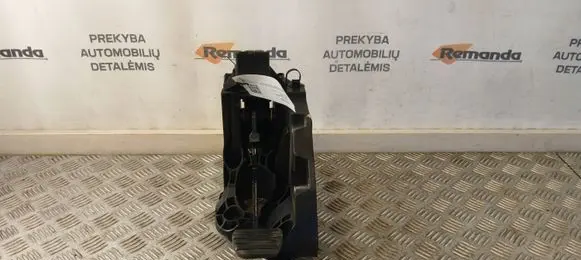 Renault Trafic III (X82) Brake pedal 465016415R