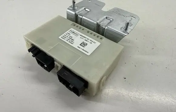 Ford Bronco Tow bar trailer control unit/module EJ7T19H517CB
