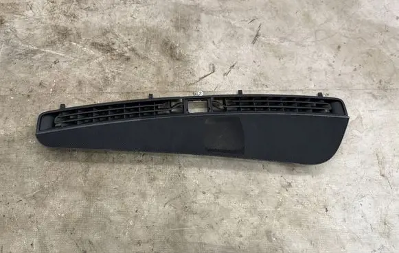 Audi A3 S3 8V Dash center speaker frame 8V1819635E T0525013