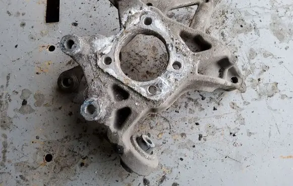 Opel Vectra C Rear wheel hub spindle/knuckle 