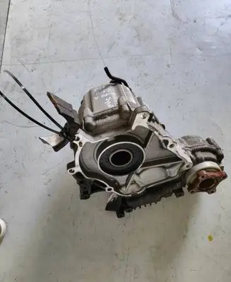 BMW 5 F10 F11 Gearbox transfer box case 7643756