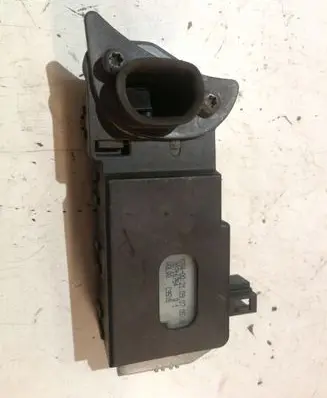 Fuel tank cap lock