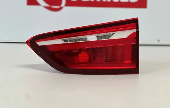 BMW X1 F48 F49 Tailgate rear/tail lights 7350698 F03580000S 735069818