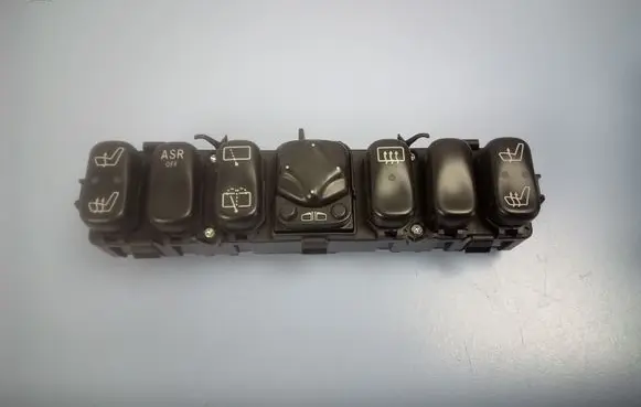 Multifunctional control switch/knob