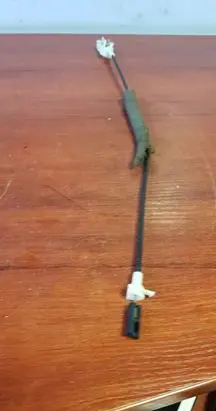 BMW 3 E46 Front door cable line 8213797