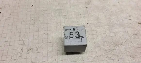 Volkswagen Transporter - Caravelle T5 Other relay 141951253B 20240072 2656