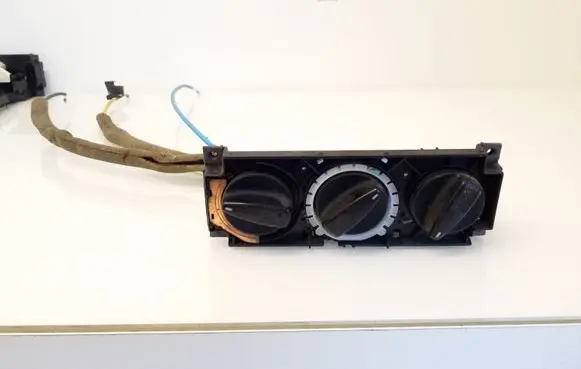 Volkswagen Golf III Climate control unit 1H0819045C 1H0820045C 6K0819045