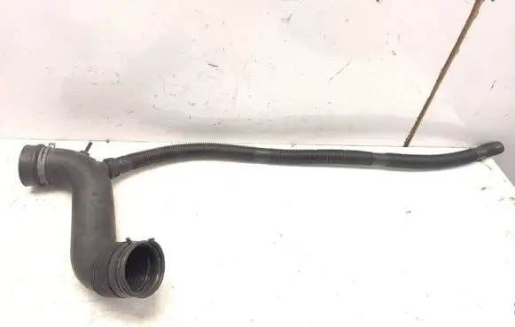 Audi A2 Air intake hose/pipe 8Z0129658E
