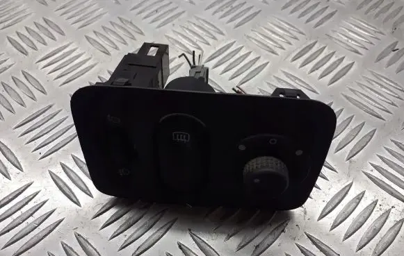 Renault Thalia I A set of switches 7700431686